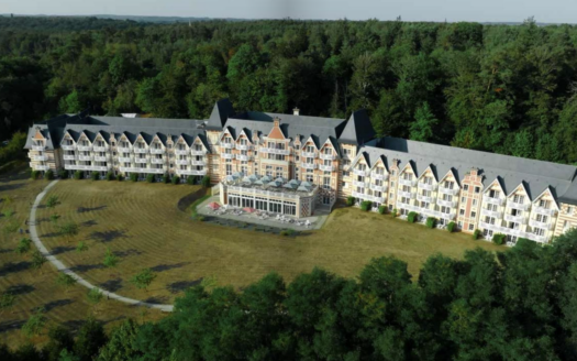 RÉSIDENCE À BAGNOLES DE L&rsquo;ORNE  (61400)