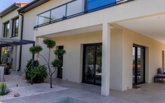 VILLA D&rsquo;EXCEPTION PROCHE DE THUIR (66300)