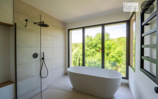 VILLA D&rsquo;EXCEPTION PROCHE DE THUIR (66300)
